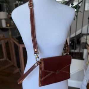 NWOT Portland Leather crossbody clutch, Chestnut.